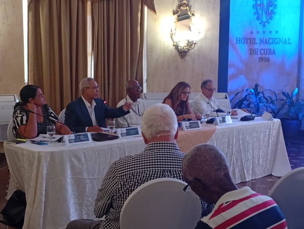 Participación de la Empresa Más & Mejor Habana SURL en la Asamblea General de Asociados de la Cámara de Comercio de la República de Cuba.